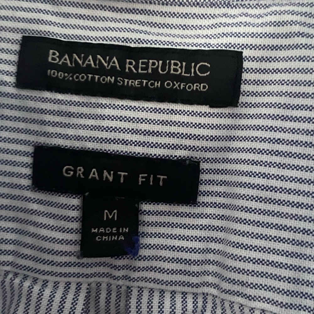 Banana Republic Men's Light Blue Pinstripe Shirt - Picture 4 of 6